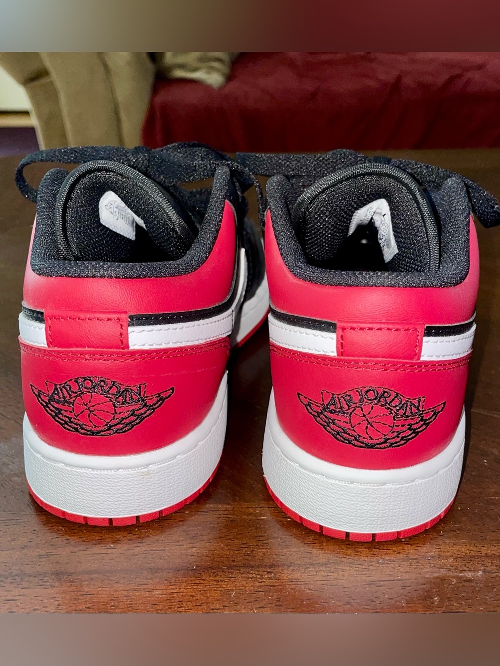 JORDAN 1 LOW SZ 4.5 - Picture 4 of 8